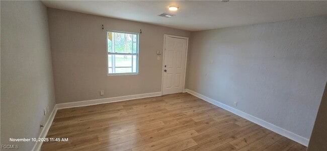 Building Photo - 12104 Suncrest Ln