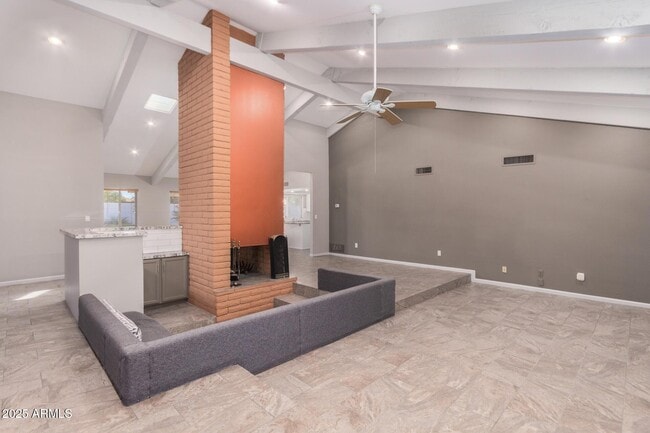 Photo - 10021 N 74th Pl