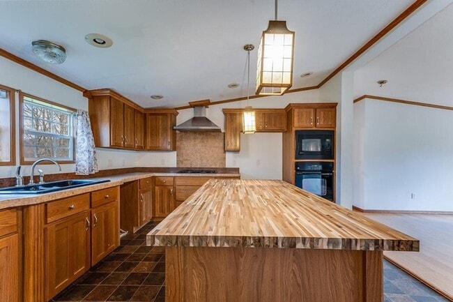 Photo - 113 Anthony Rd