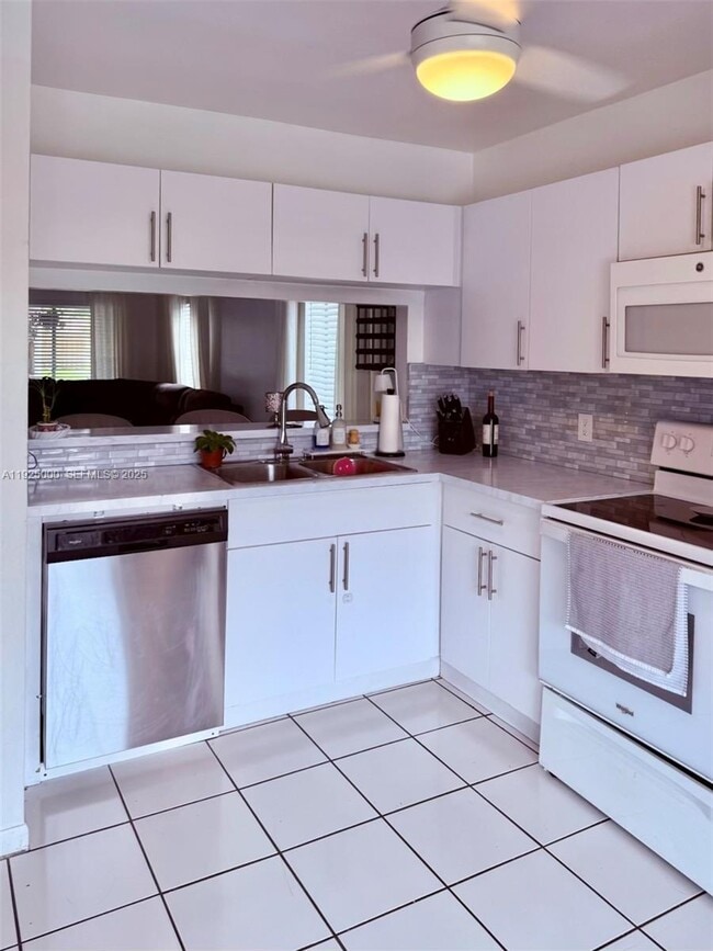 Photo - 14857 SW 83rd Ln