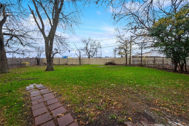 Photo - 1506 Hillcrest Dr