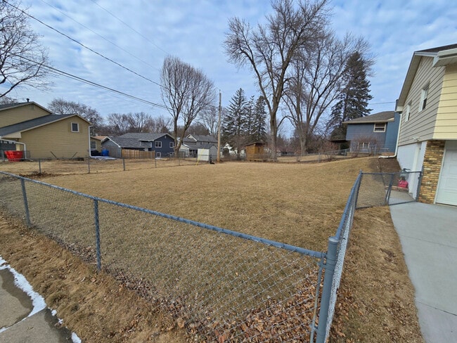 Photo - 725 Elton Hills Dr NW