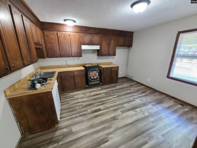 Photo - 134 Calvin Ct