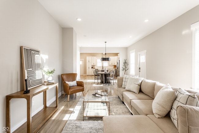 Photo - 1330 Marlowe Ave