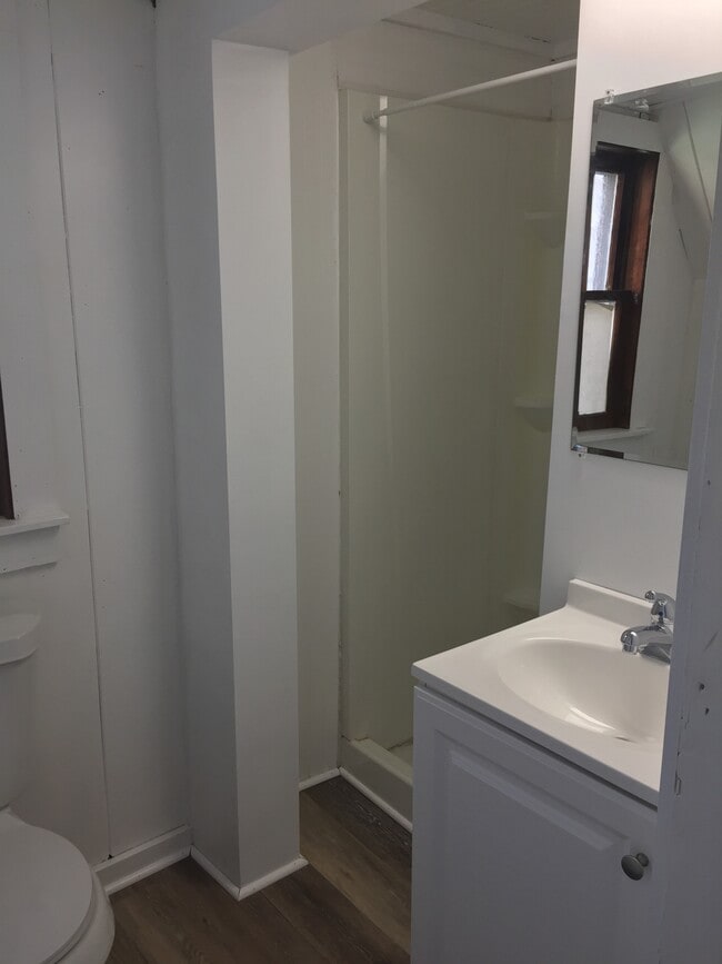 Baño - 340 Oakhill Ave Unidad 2