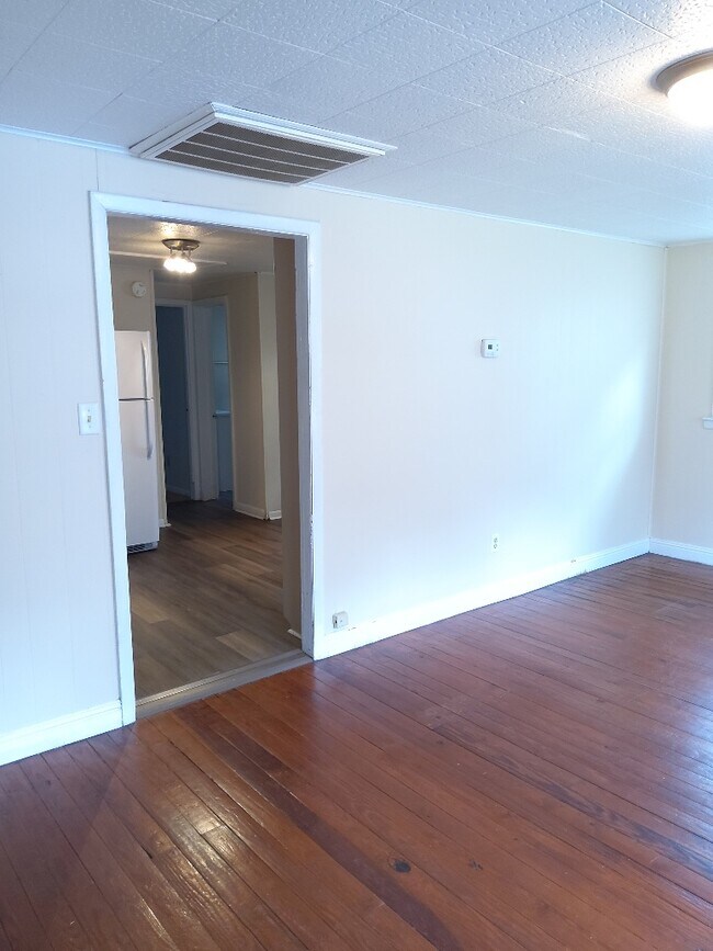 Photo - 1209 Dickson Ave