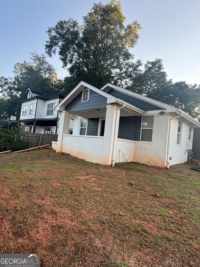 Photo - 1401 Boulevard SE