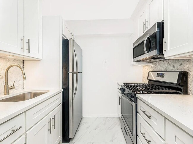 Photo - 3311 Giles Pl