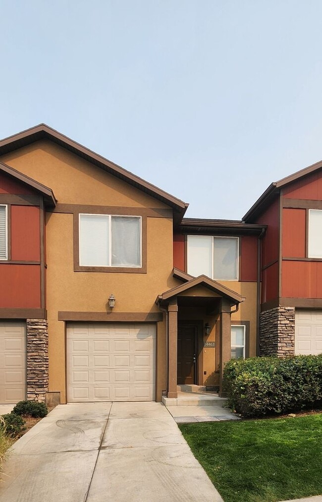 Photo - Charming 3 Bedroom Townhome For Rent in Herriman!