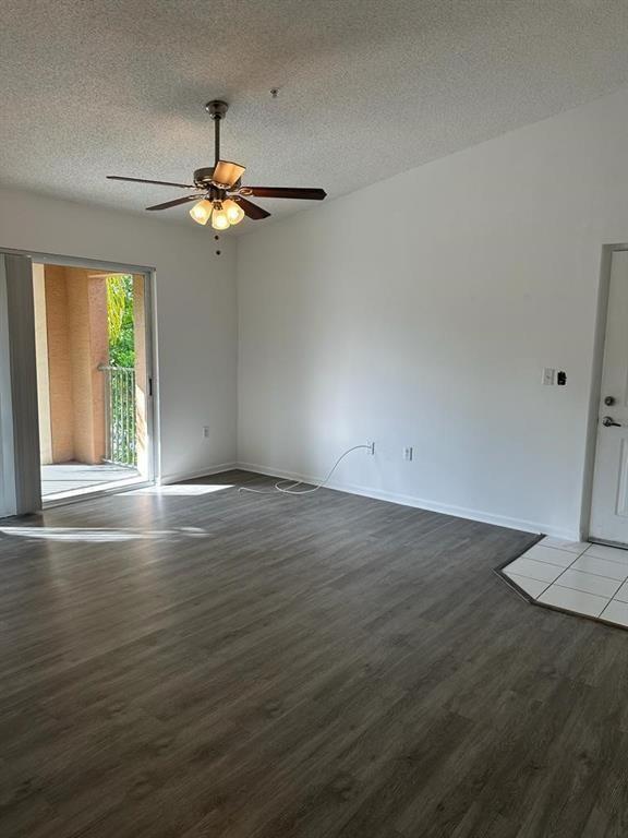 Photo - 4844 N State Rd 7