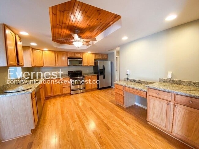 Photo - 103 Winchester Ln