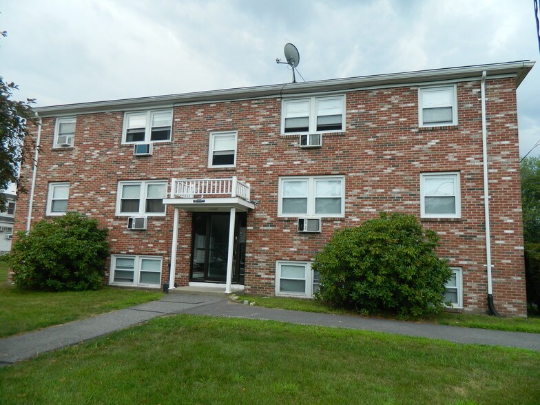 Willow Park Apartments For Rent in Salem, NH