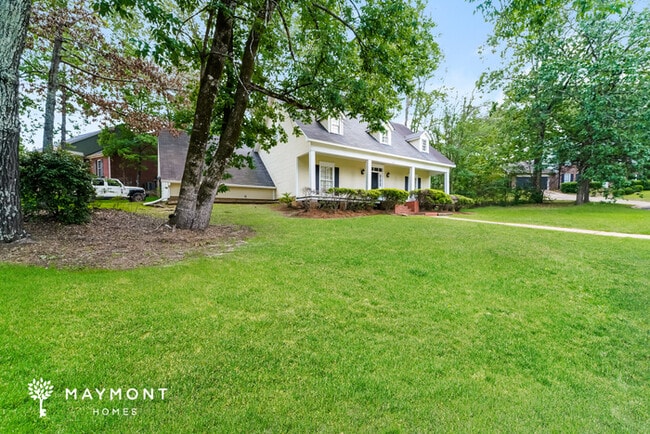 Photo - 110 Bayleaf Ln