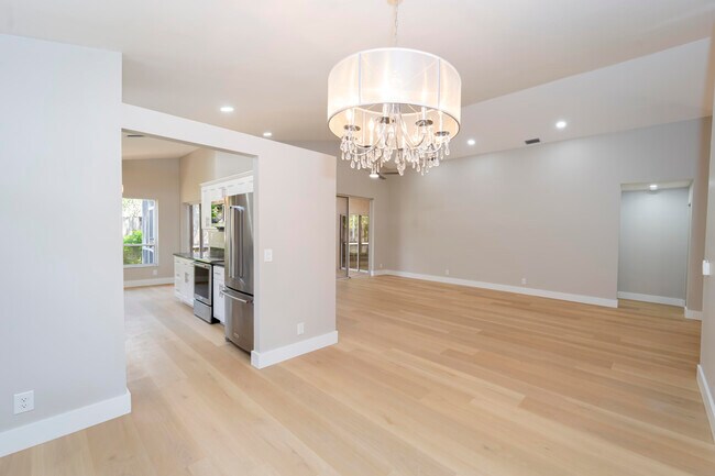 Photo - 6185 NW 77th Pl