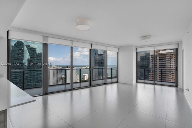 Building Photo - 1300 S Miami Ave Unit 2905