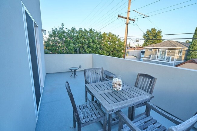 Photo - FURNISHED Modern One Bedroom+Loft Coronado! In Unit W/D! AC! Assigned Parking! Unit Vacation Apartment