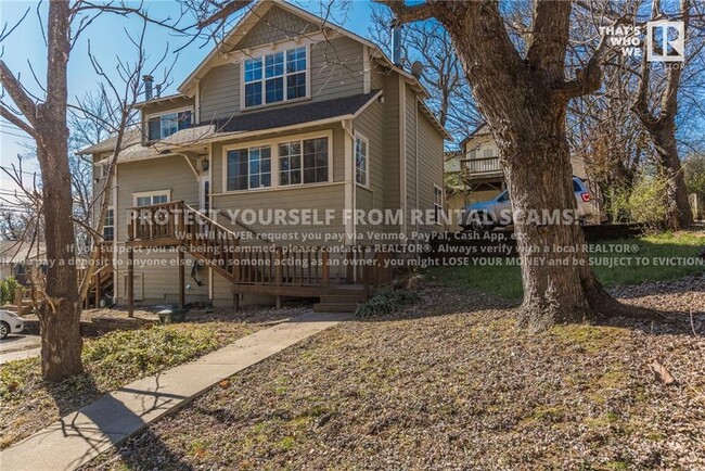 Photo - 211 Trent Ave Townhome