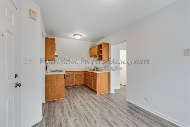 107 Stevens Ave Unit 2
