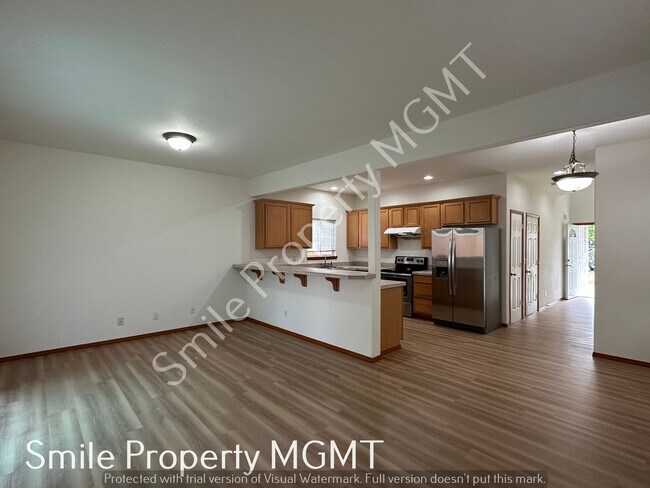 Photo - Lovely house with 3 bedrooms and 2.5 bathroom.