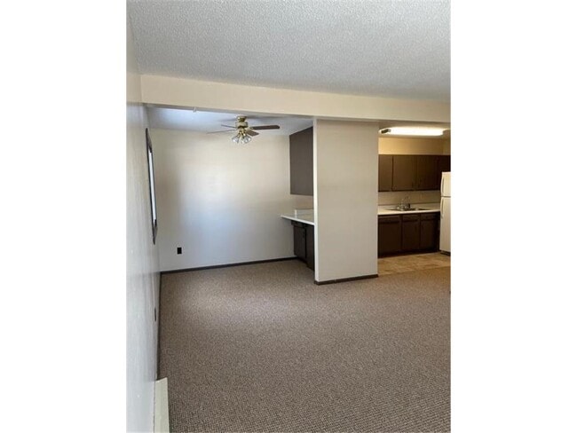 Photo - 936 6th St NE Unit 3N