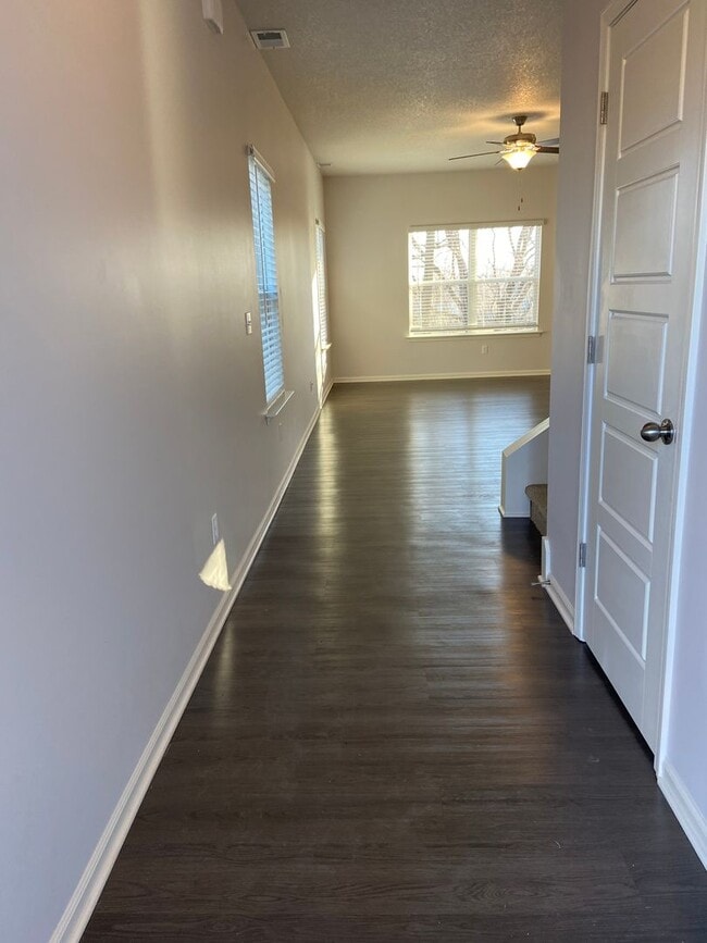 Photo - *Pre-leasing* Three Bedroom | Two and a Half Bath Home in Spring Hill!