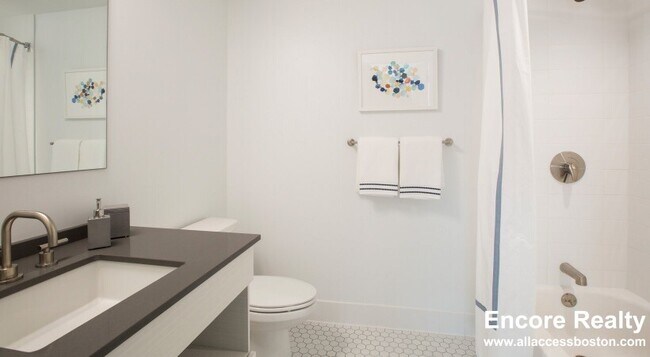 Photo - 101 S Huntington Ave Unidad 609