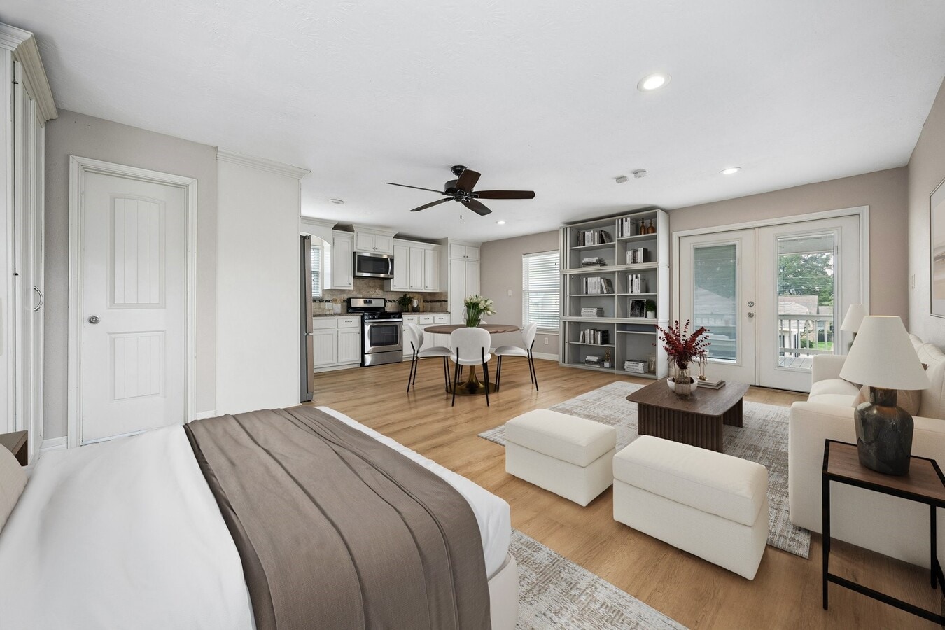 Photo - 2519 White Oak Dr