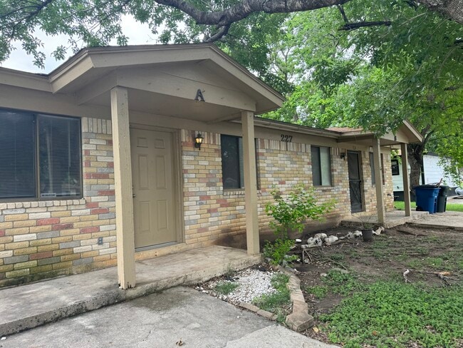 227 Redbud Ln Unit A