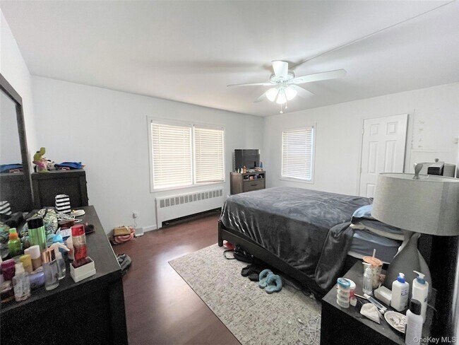 Photo - 141 Nassau Ln Unit Main