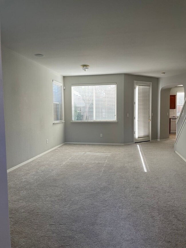 Photo - 714 W Riviera Ln