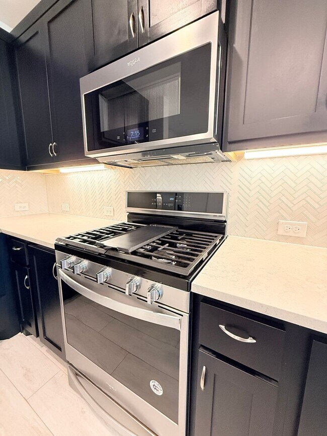 Photo - AVAILABLE NOW -Stunning 3-Bedroom Townhome Overlooking Greenbelt in Plano ISD 600 Collier Drive