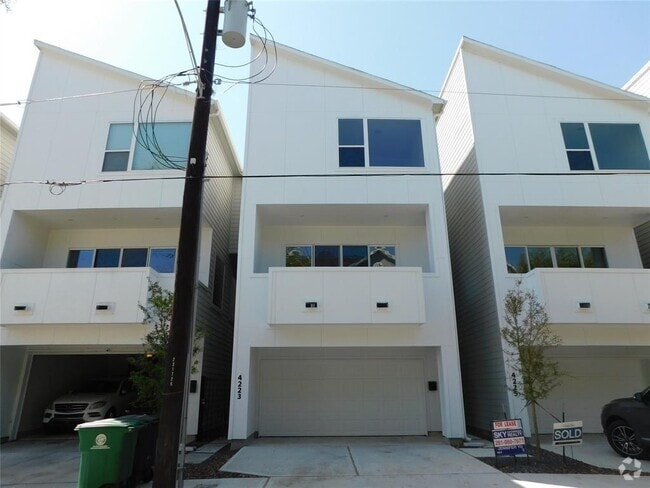 Building Photo - 4223 Eli St Rental