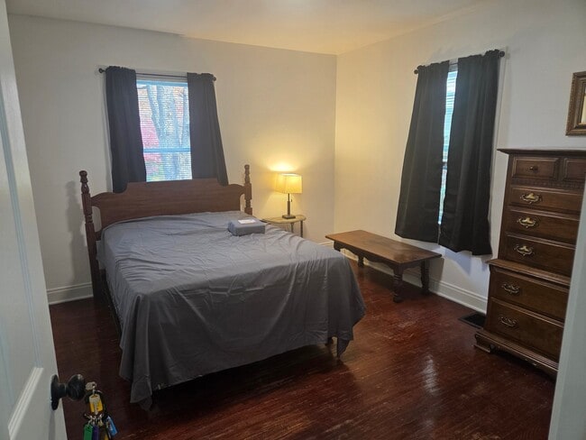 Photo - 465 Randolph Ave Unit Room 2