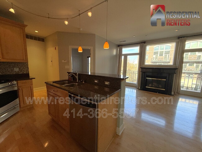 Photo - 1515 N Van Buren St Unit 414