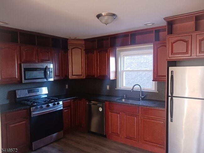 Photo - 83 N Willow St Unit 1