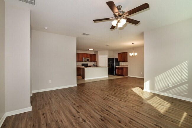 Photo - 16188 Yelloweyed Dr