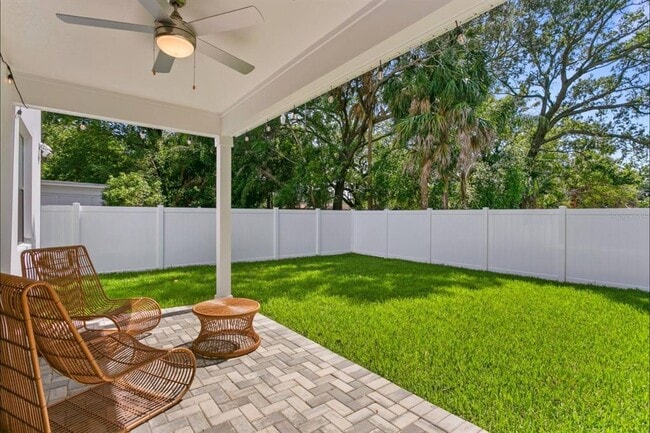 Photo - 914 N Newport Ave