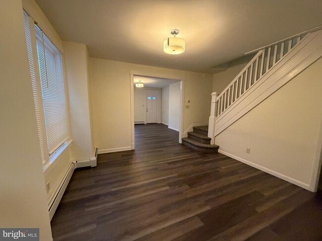 Photo - 1552 Delaware Ave