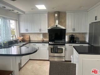 Building Photo - 6400 Pacific Ave