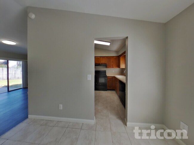 Photo - 3721 Foxcroft Rd