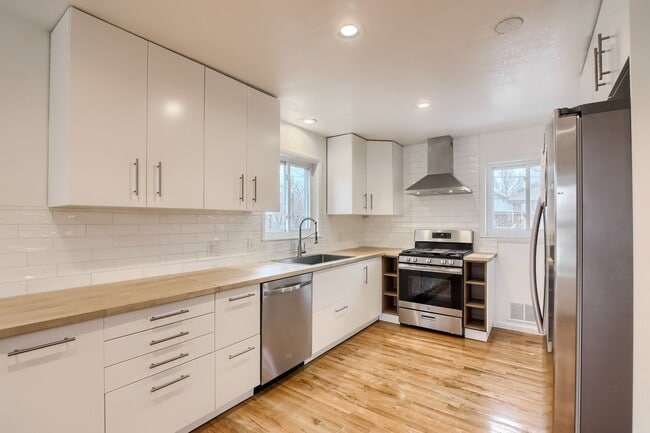 Photo - 4 Bedroom single family home in Northglenn