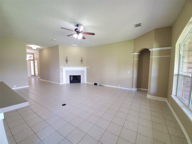 Photo - 7610 Broken Oak Ln