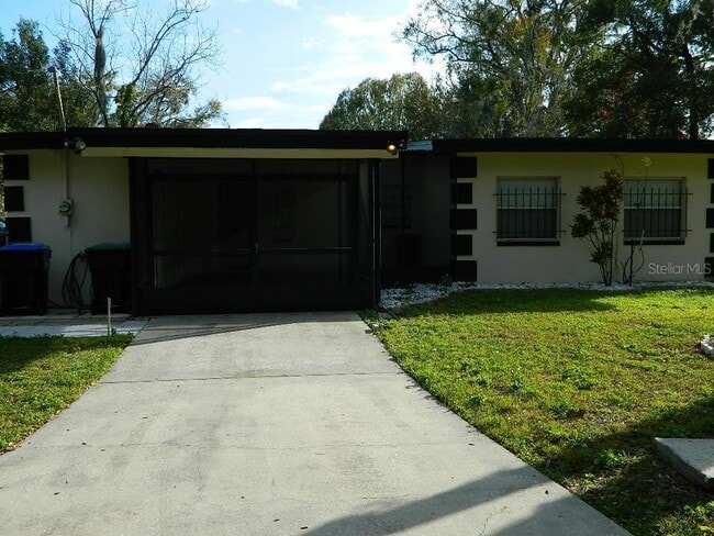 Photo - 944 Kensington Dr