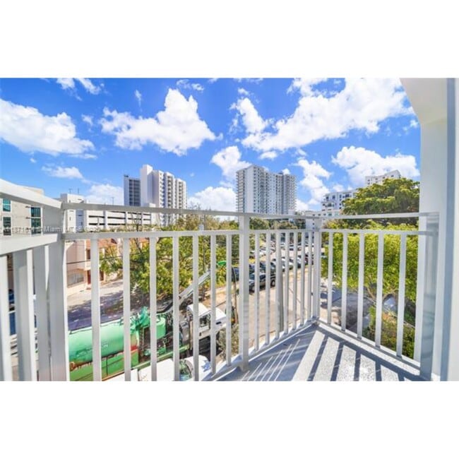 Photo - 1536 NW 15th Ave