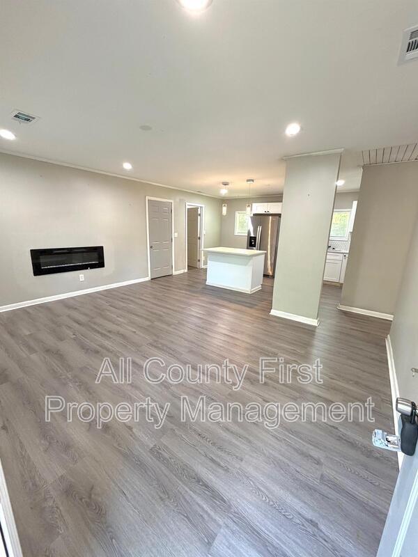 Photo - 2386 Cresta Dr