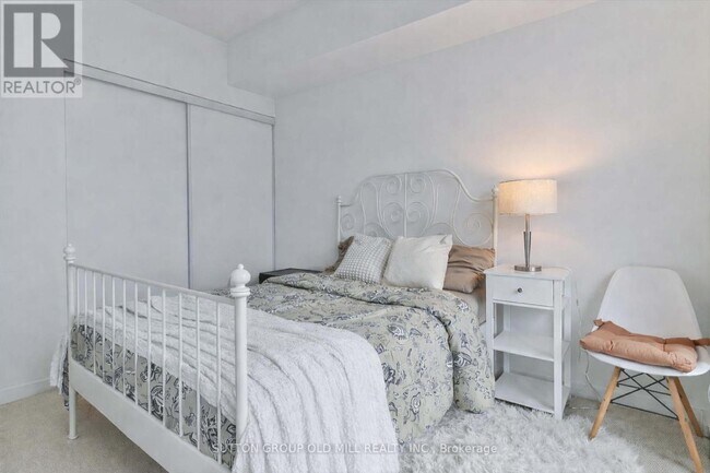 Photo - 105 The Queensway Unit 2109