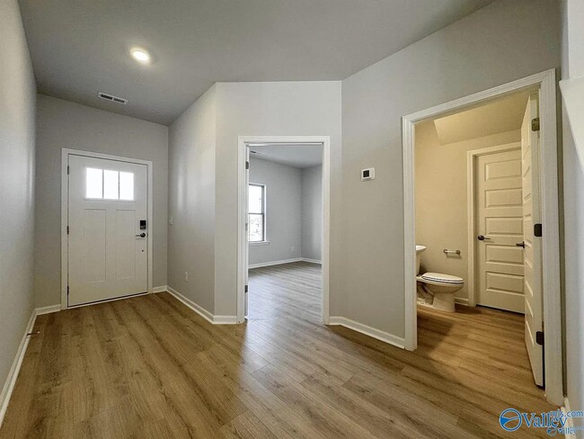 Photo - 306 Pond Spg Dr