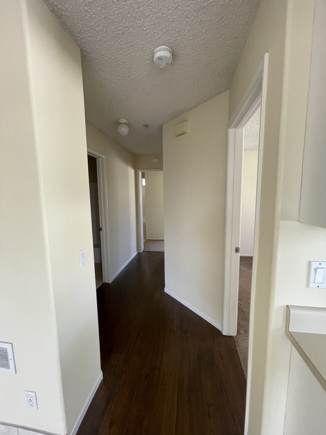 Photo - 7642-7652 Crescent Ave