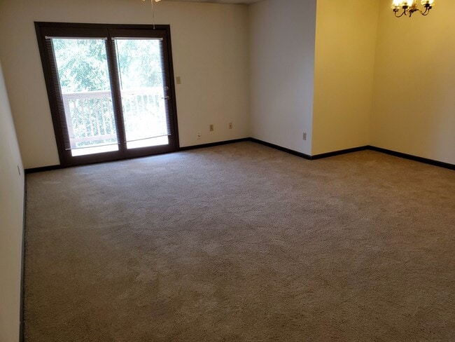 Photo - Smithton Condo near Broadway/Hwy 63, new paint and carpet, w/d included, top level