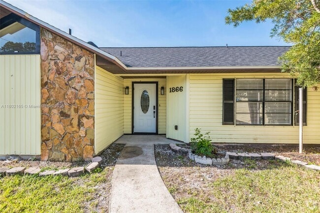 Building Photo - 1866 Delki St NW Rental